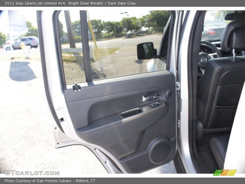 Bright Silver Metallic / Dark Slate Gray 2011 Jeep Liberty Jet Limited 4x4