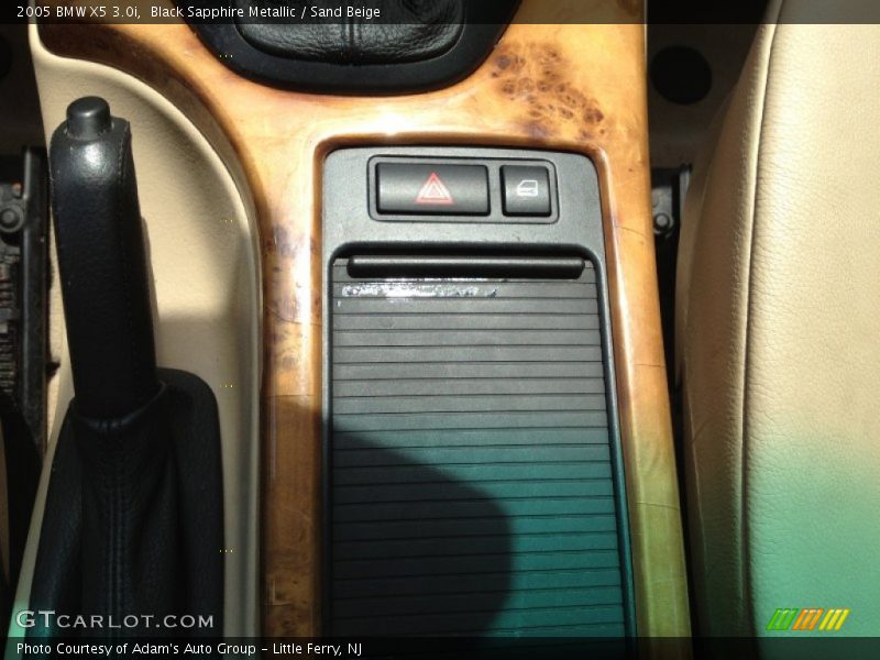 Black Sapphire Metallic / Sand Beige 2005 BMW X5 3.0i