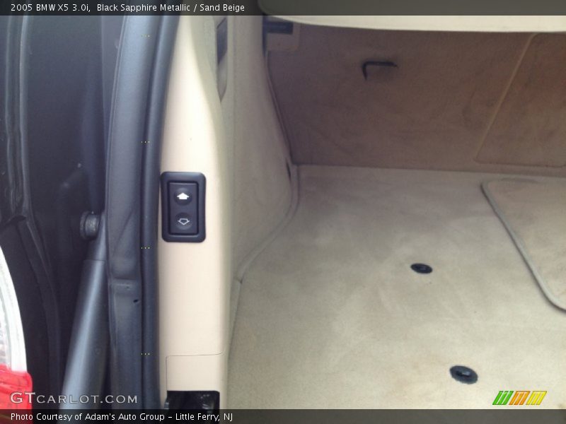 Black Sapphire Metallic / Sand Beige 2005 BMW X5 3.0i