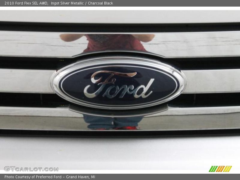 Ingot Silver Metallic / Charcoal Black 2010 Ford Flex SEL AWD