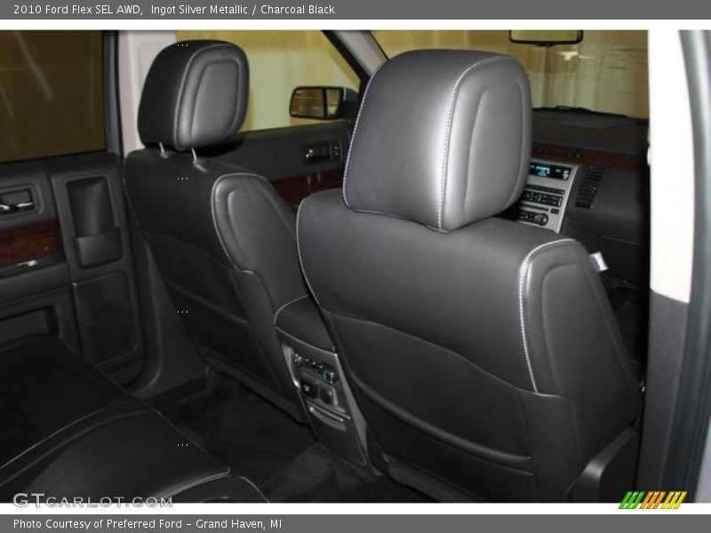 Ingot Silver Metallic / Charcoal Black 2010 Ford Flex SEL AWD