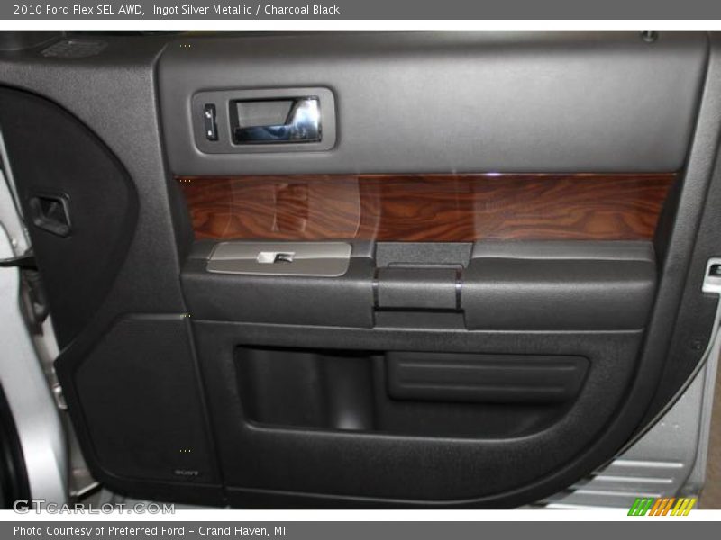 Ingot Silver Metallic / Charcoal Black 2010 Ford Flex SEL AWD