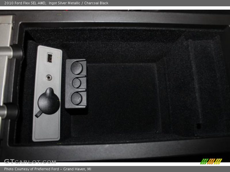 Ingot Silver Metallic / Charcoal Black 2010 Ford Flex SEL AWD