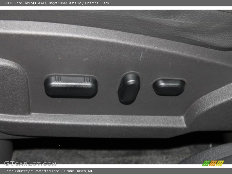 Ingot Silver Metallic / Charcoal Black 2010 Ford Flex SEL AWD