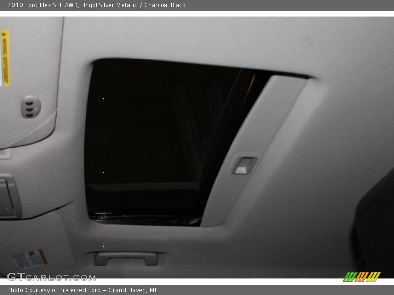 Ingot Silver Metallic / Charcoal Black 2010 Ford Flex SEL AWD