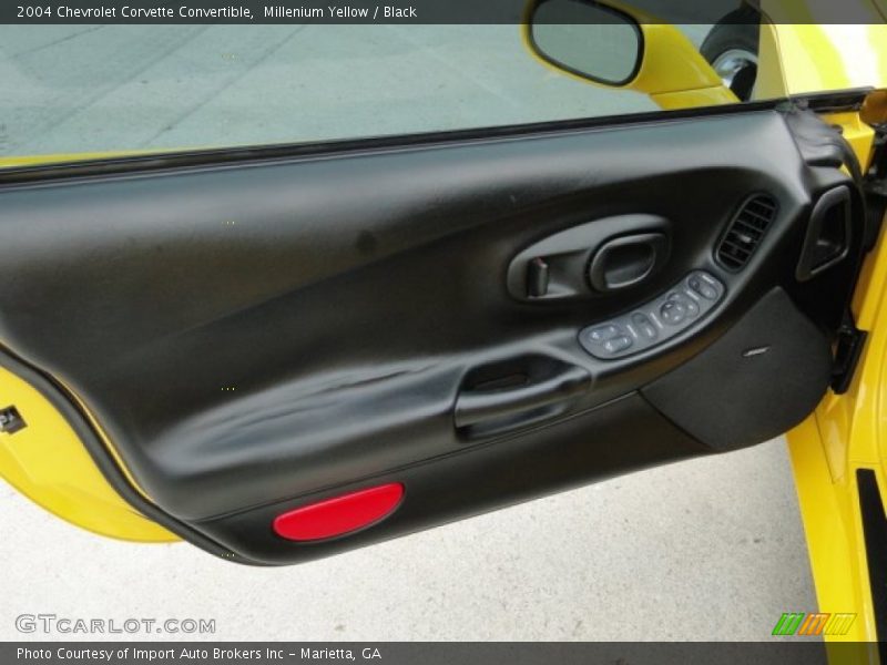 Millenium Yellow / Black 2004 Chevrolet Corvette Convertible