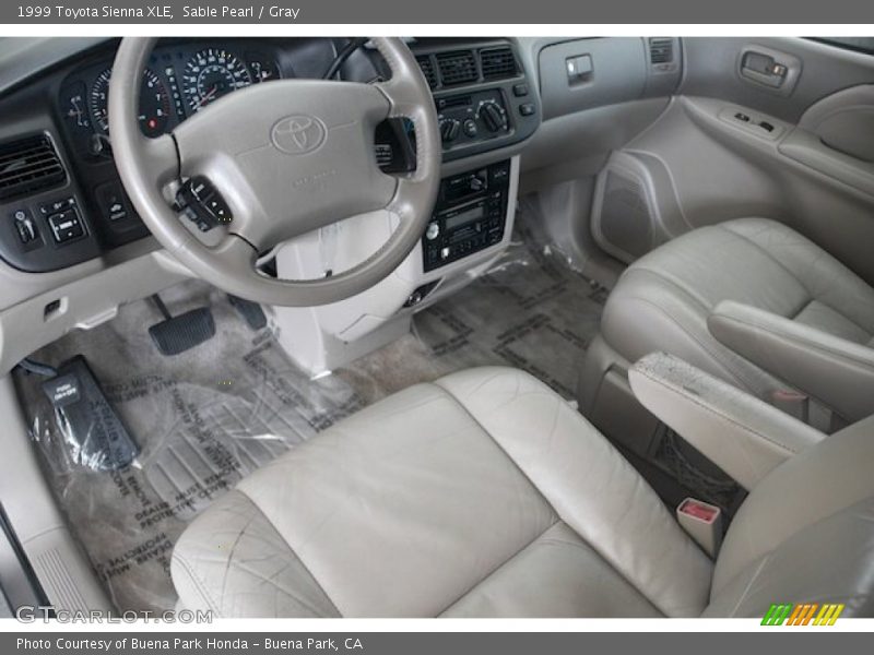 Sable Pearl / Gray 1999 Toyota Sienna XLE