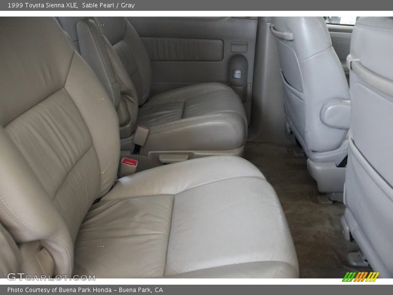 Sable Pearl / Gray 1999 Toyota Sienna XLE