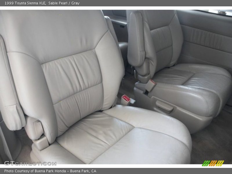 Sable Pearl / Gray 1999 Toyota Sienna XLE
