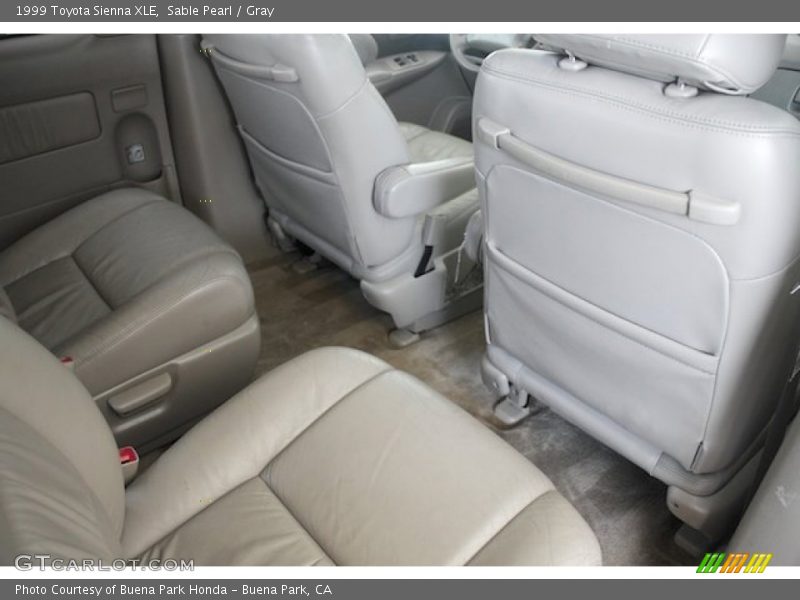 Sable Pearl / Gray 1999 Toyota Sienna XLE