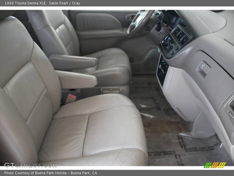 Sable Pearl / Gray 1999 Toyota Sienna XLE