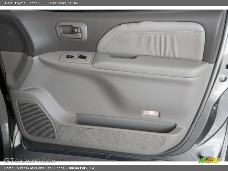 Sable Pearl / Gray 1999 Toyota Sienna XLE
