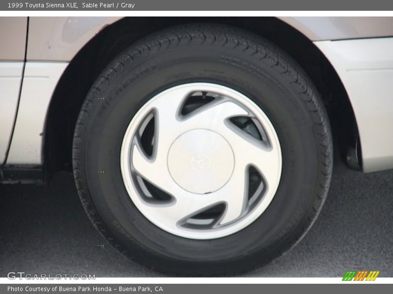 Sable Pearl / Gray 1999 Toyota Sienna XLE