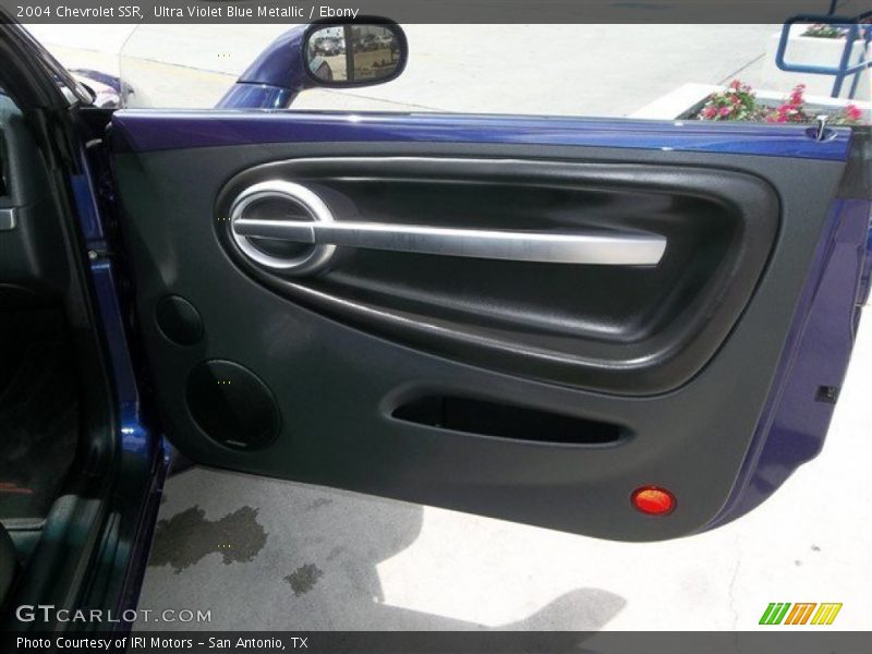 Door Panel of 2004 SSR 