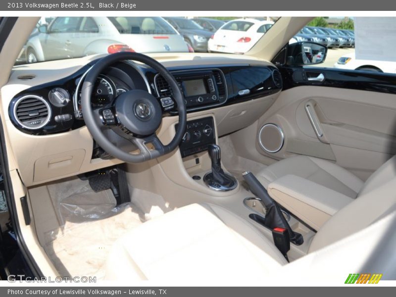 Black / Beige 2013 Volkswagen Beetle 2.5L