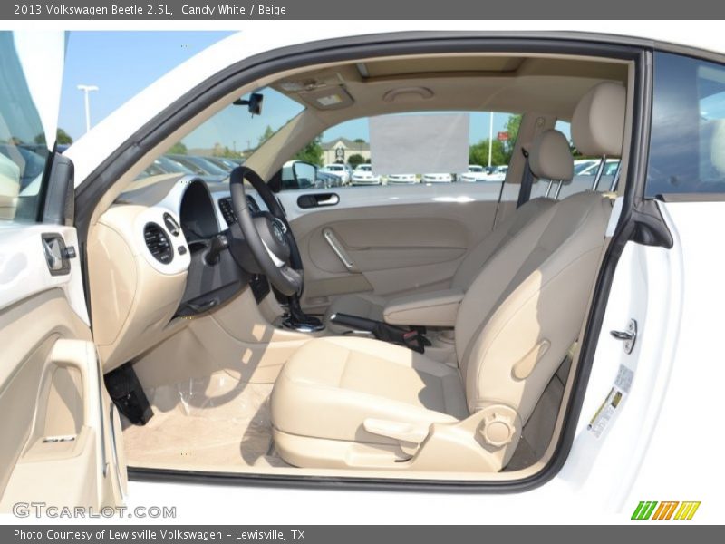 Candy White / Beige 2013 Volkswagen Beetle 2.5L