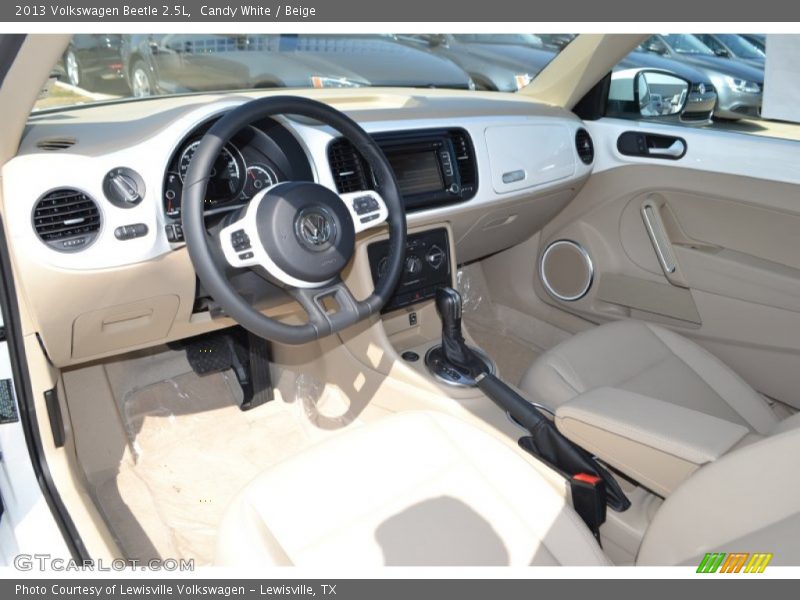Candy White / Beige 2013 Volkswagen Beetle 2.5L