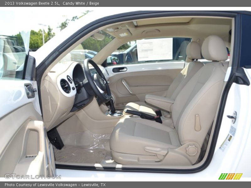 Candy White / Beige 2013 Volkswagen Beetle 2.5L