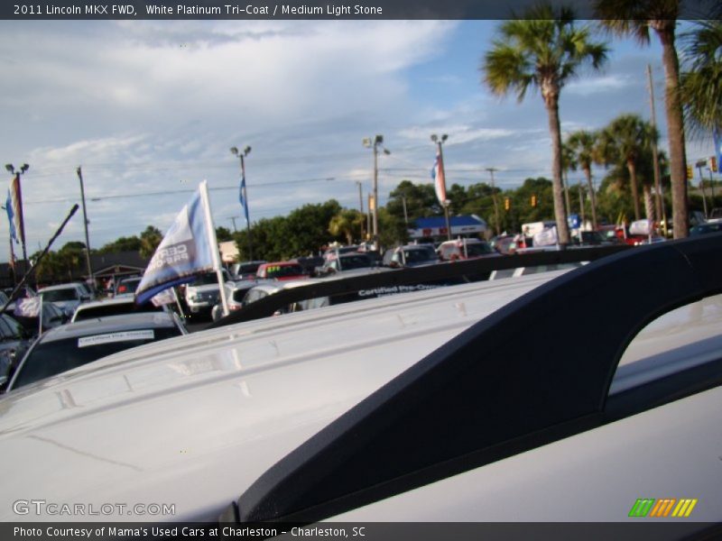 White Platinum Tri-Coat / Medium Light Stone 2011 Lincoln MKX FWD