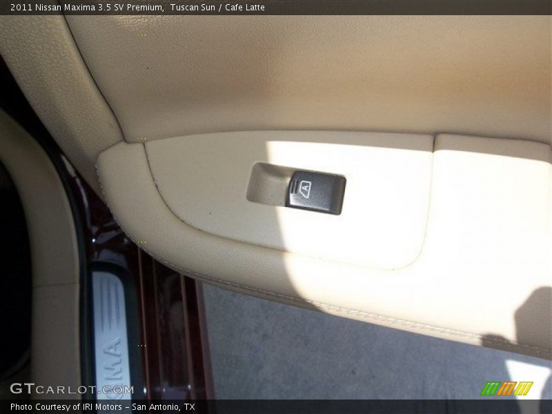 Tuscan Sun / Cafe Latte 2011 Nissan Maxima 3.5 SV Premium