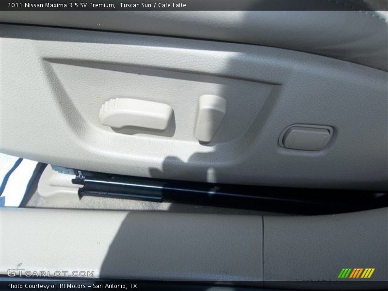 Tuscan Sun / Cafe Latte 2011 Nissan Maxima 3.5 SV Premium
