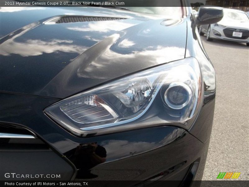 Black Noir Pearl / Black Cloth 2013 Hyundai Genesis Coupe 2.0T