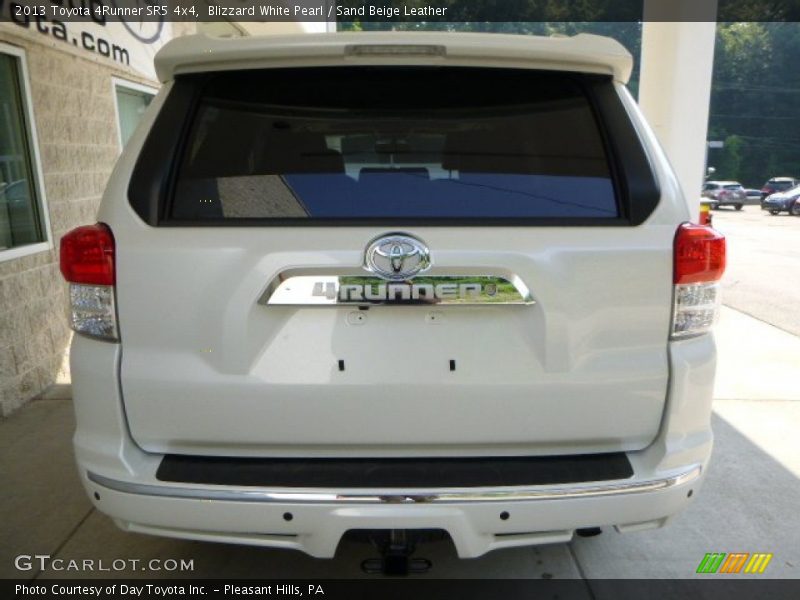Blizzard White Pearl / Sand Beige Leather 2013 Toyota 4Runner SR5 4x4
