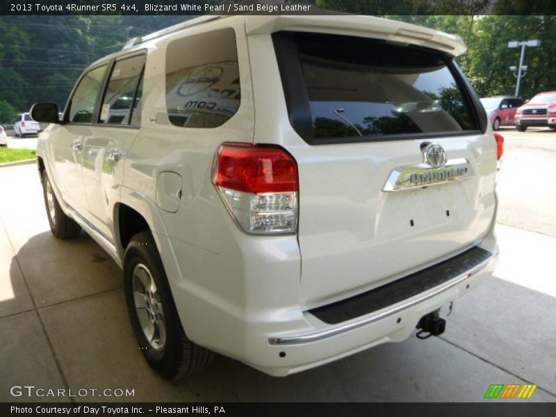Blizzard White Pearl / Sand Beige Leather 2013 Toyota 4Runner SR5 4x4