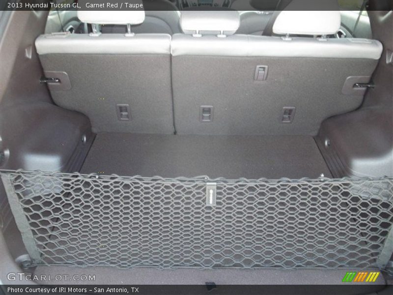 Garnet Red / Taupe 2013 Hyundai Tucson GL