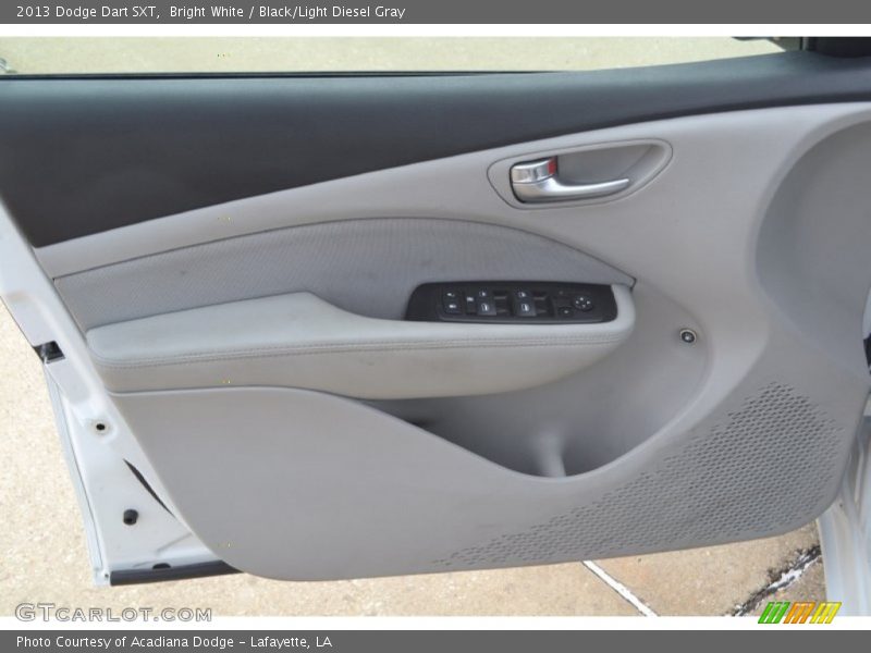 Bright White / Black/Light Diesel Gray 2013 Dodge Dart SXT