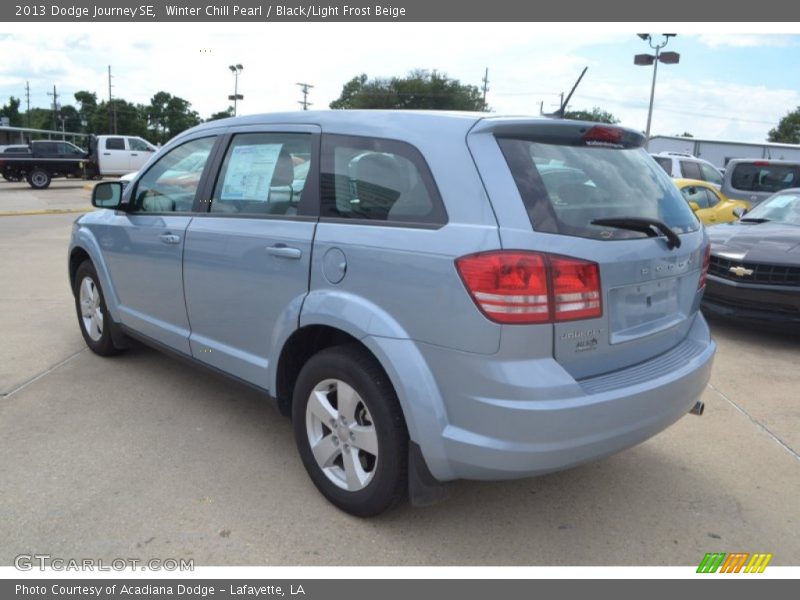 Winter Chill Pearl / Black/Light Frost Beige 2013 Dodge Journey SE