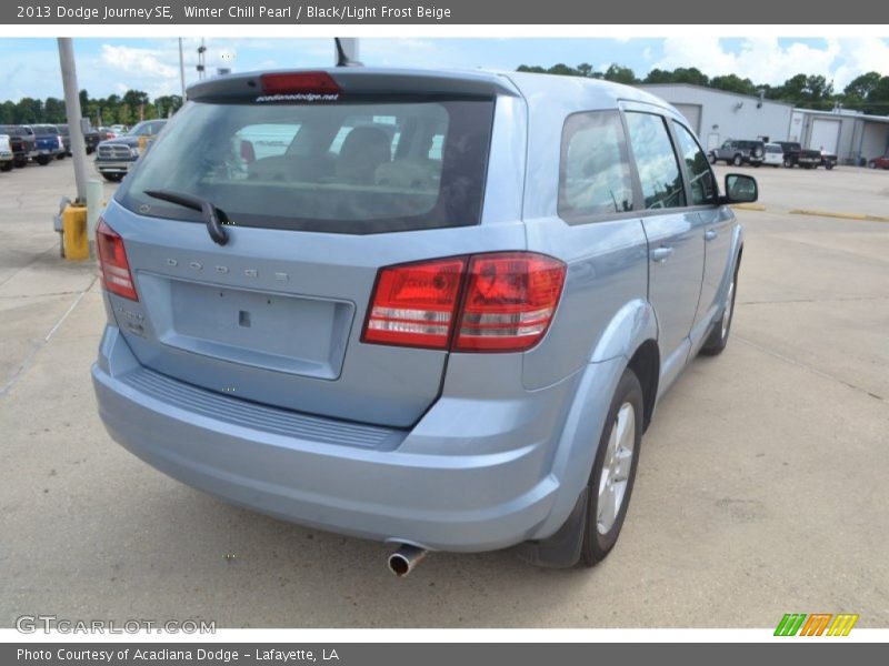 Winter Chill Pearl / Black/Light Frost Beige 2013 Dodge Journey SE