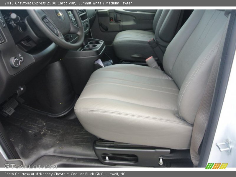 Summit White / Medium Pewter 2013 Chevrolet Express 2500 Cargo Van