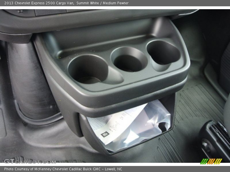 Summit White / Medium Pewter 2013 Chevrolet Express 2500 Cargo Van