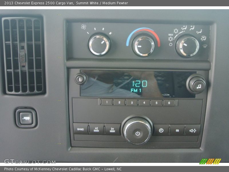 Summit White / Medium Pewter 2013 Chevrolet Express 2500 Cargo Van