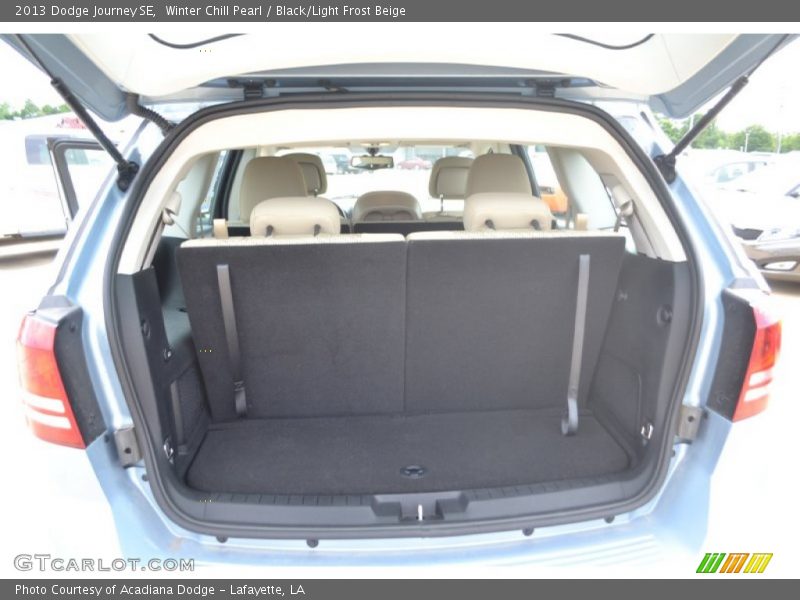 Winter Chill Pearl / Black/Light Frost Beige 2013 Dodge Journey SE