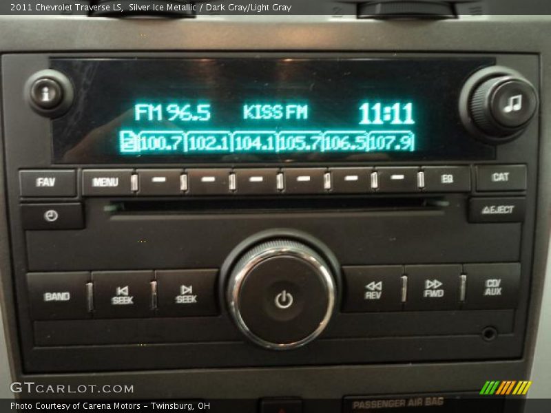 Silver Ice Metallic / Dark Gray/Light Gray 2011 Chevrolet Traverse LS