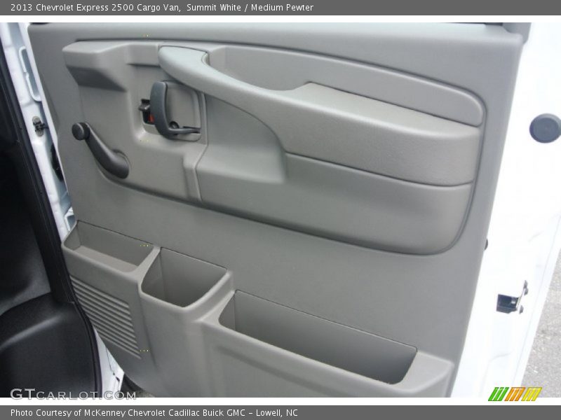 Summit White / Medium Pewter 2013 Chevrolet Express 2500 Cargo Van