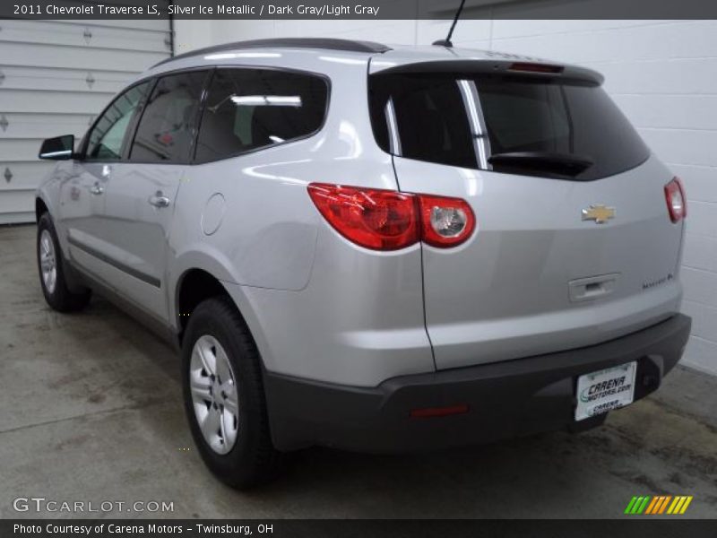 Silver Ice Metallic / Dark Gray/Light Gray 2011 Chevrolet Traverse LS