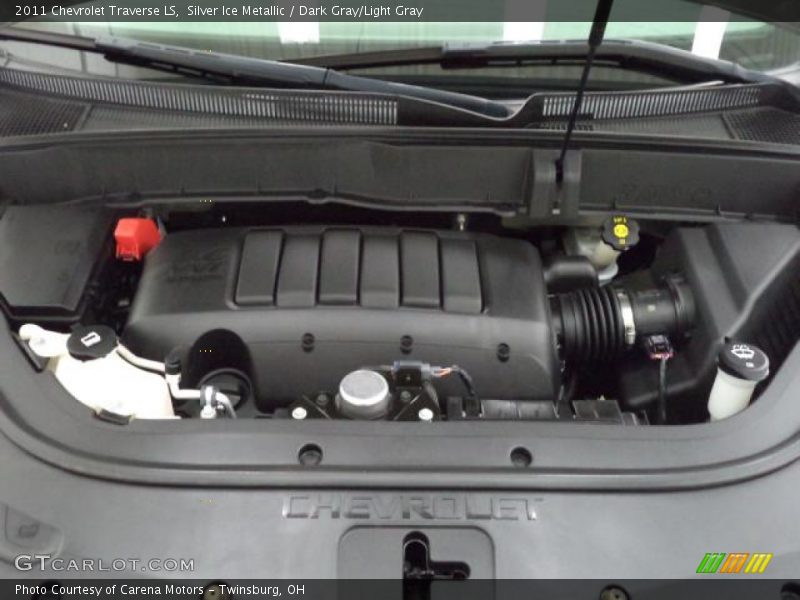 Silver Ice Metallic / Dark Gray/Light Gray 2011 Chevrolet Traverse LS