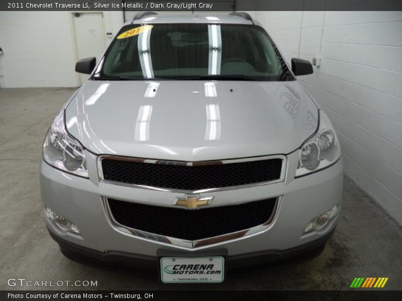 Silver Ice Metallic / Dark Gray/Light Gray 2011 Chevrolet Traverse LS