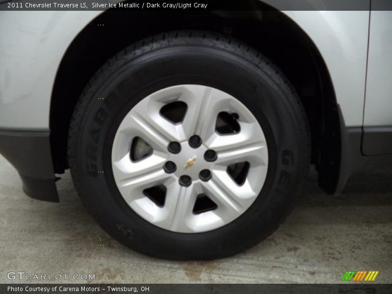 Silver Ice Metallic / Dark Gray/Light Gray 2011 Chevrolet Traverse LS