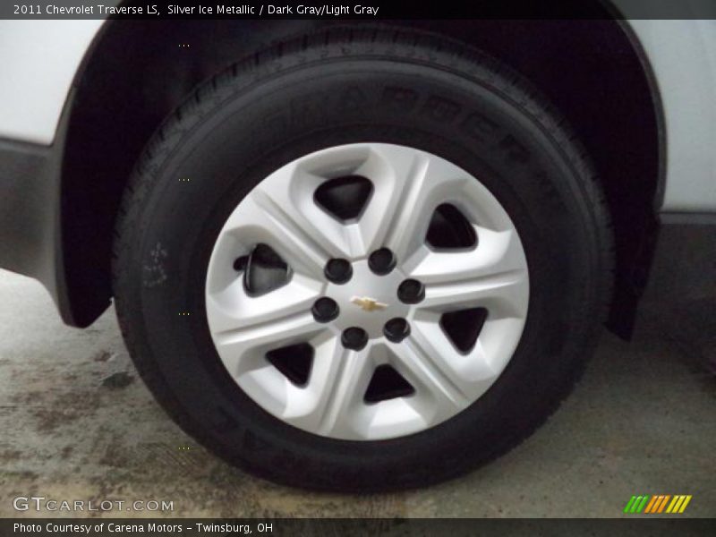 Silver Ice Metallic / Dark Gray/Light Gray 2011 Chevrolet Traverse LS