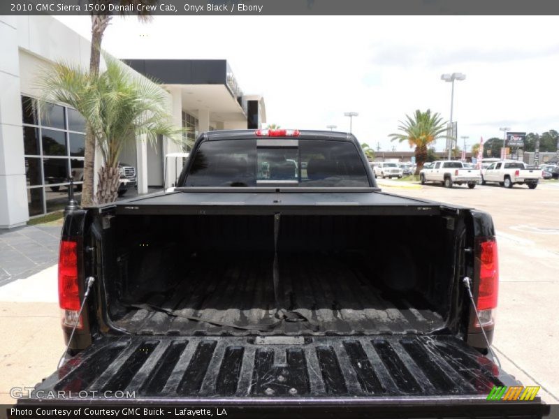  2010 Sierra 1500 Denali Crew Cab Trunk