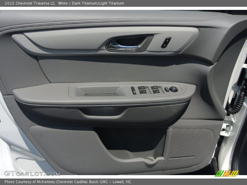 White / Dark Titanium/Light Titanium 2013 Chevrolet Traverse LS
