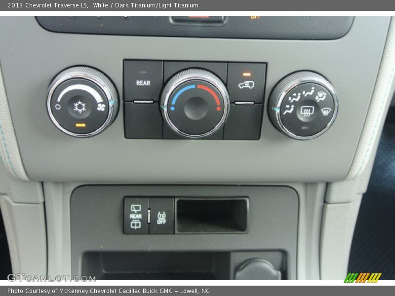 White / Dark Titanium/Light Titanium 2013 Chevrolet Traverse LS