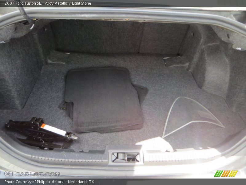 Alloy Metallic / Light Stone 2007 Ford Fusion SE
