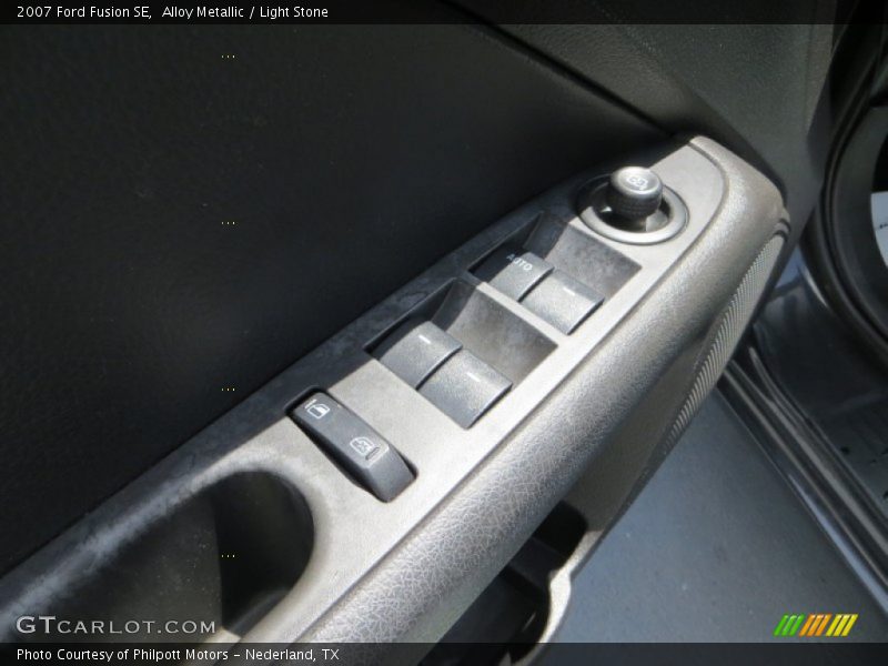 Alloy Metallic / Light Stone 2007 Ford Fusion SE