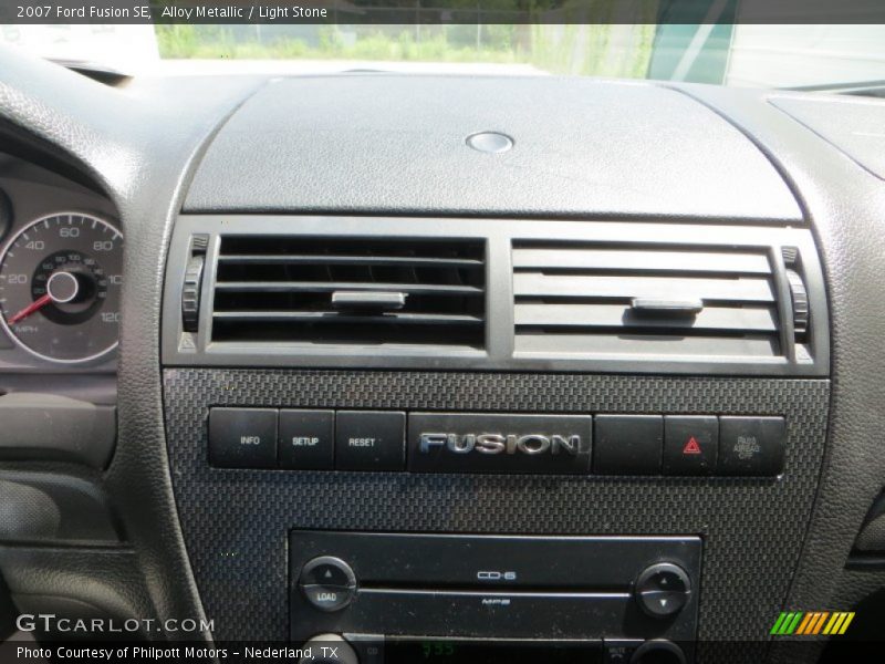 Alloy Metallic / Light Stone 2007 Ford Fusion SE