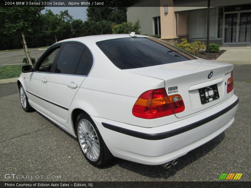 Alpine White / Sand 2004 BMW 3 Series 330xi Sedan